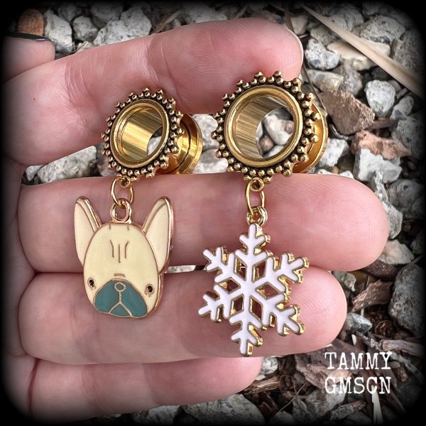 Festive pug dog earrings-Christmas snowflake tunnel earrings For Cheap