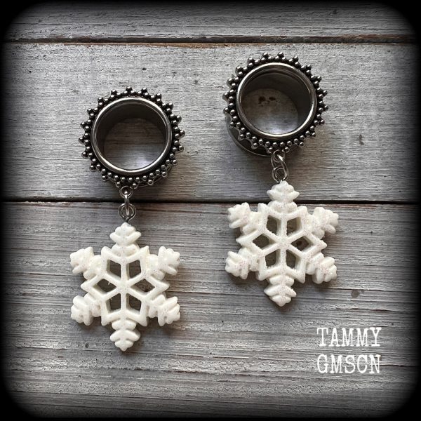 Glitter snowflake tunnel earrings-Christmas tunnel dangles Online